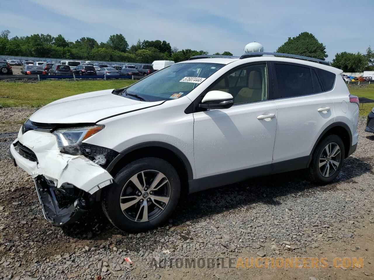 JTMRFREV0HD212593 TOYOTA RAV4 2017