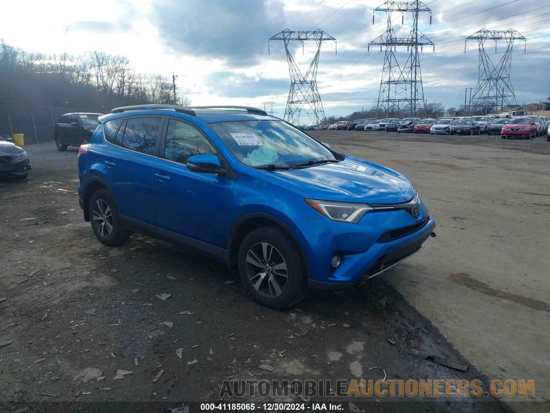 JTMRFREV0HJ120868 TOYOTA RAV4 2017