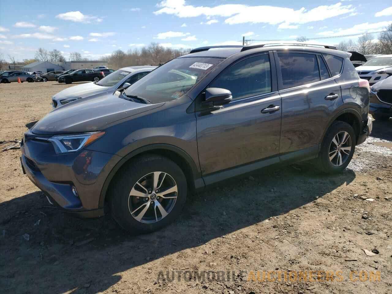 JTMRFREV0HJ125195 TOYOTA RAV4 2017