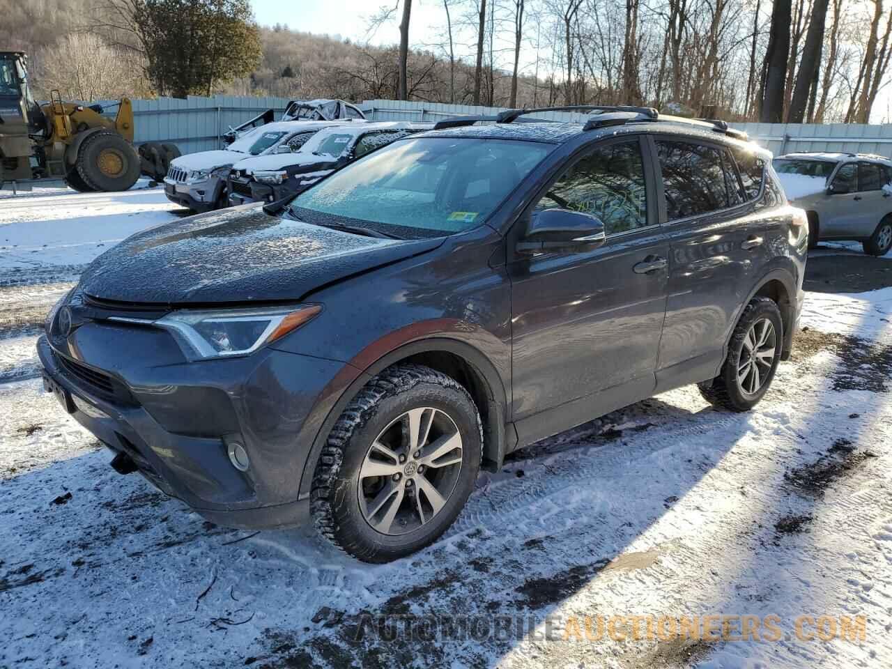 JTMRFREV0HJ128372 TOYOTA RAV4 2017