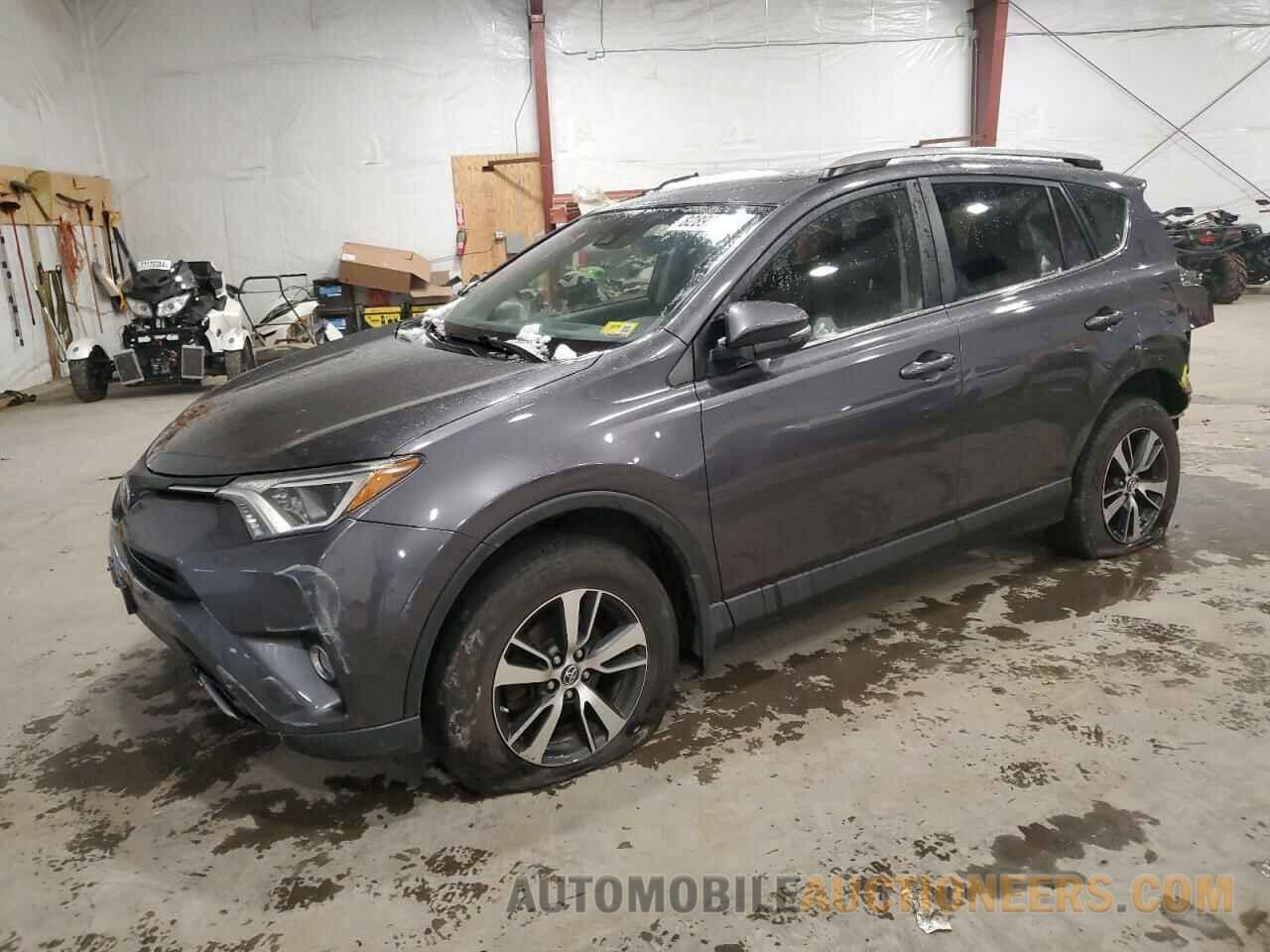 JTMRFREV0HJ147228 TOYOTA RAV4 2017