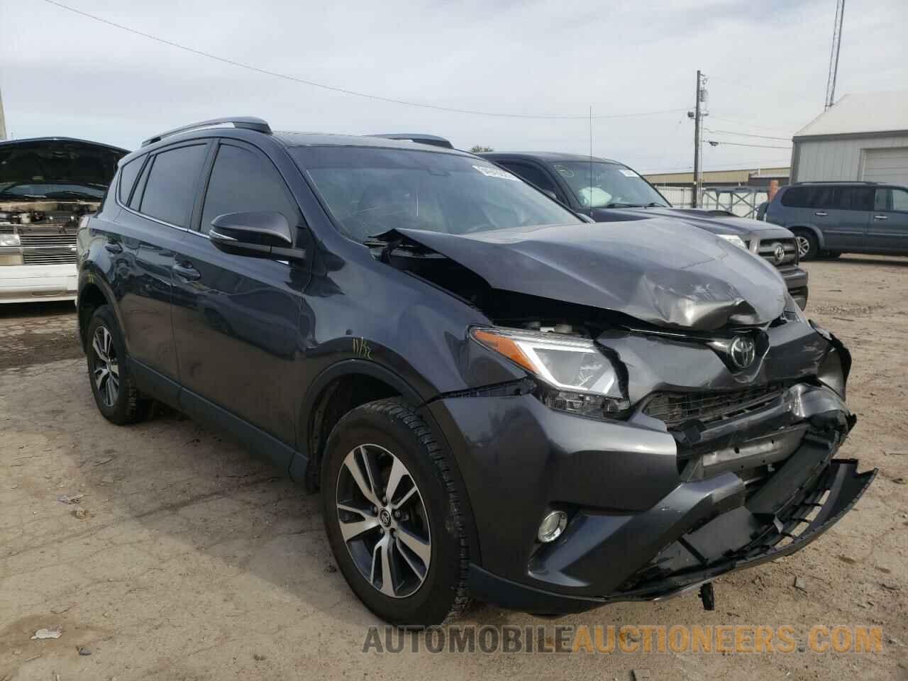 JTMRFREV0HJ151585 TOYOTA RAV4 2017