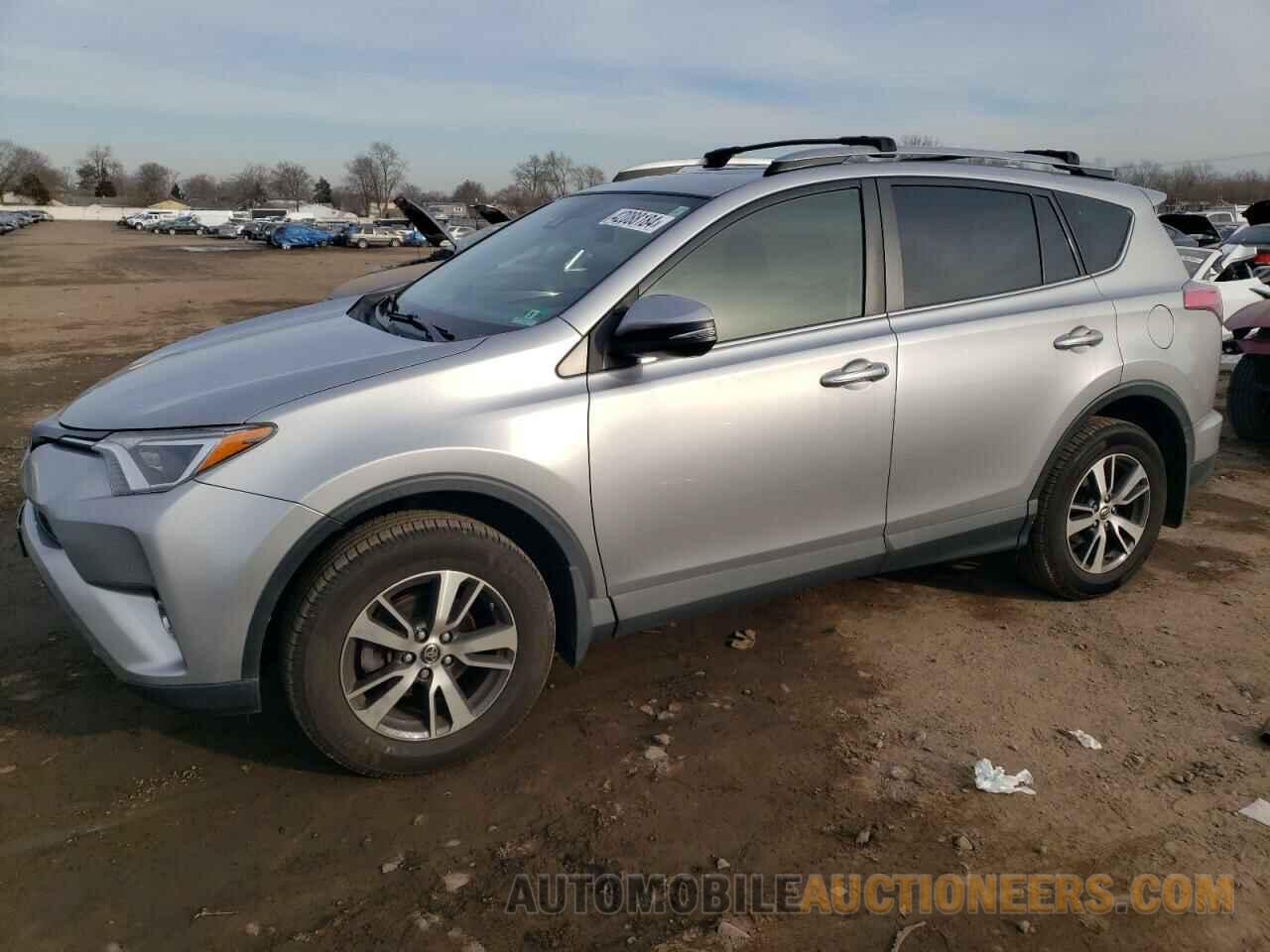 JTMRFREV0JJ215274 TOYOTA RAV4 2018