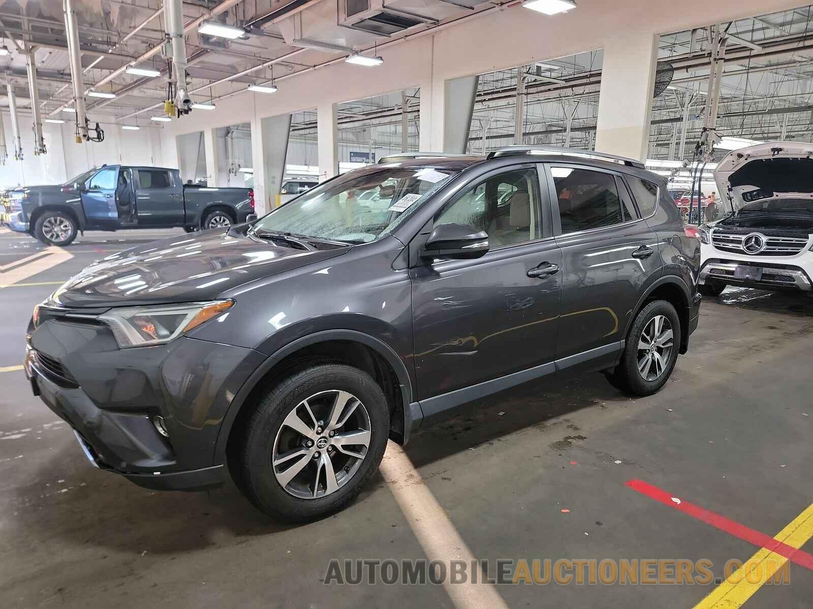 JTMRFREV0JJ219003 Toyota RAV4 2018