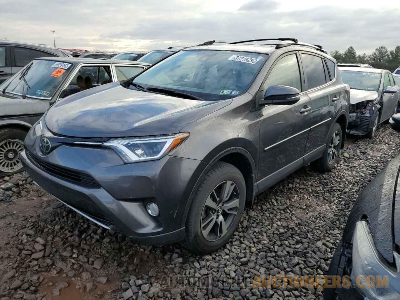 JTMRFREV0JJ721686 TOYOTA RAV4 2018