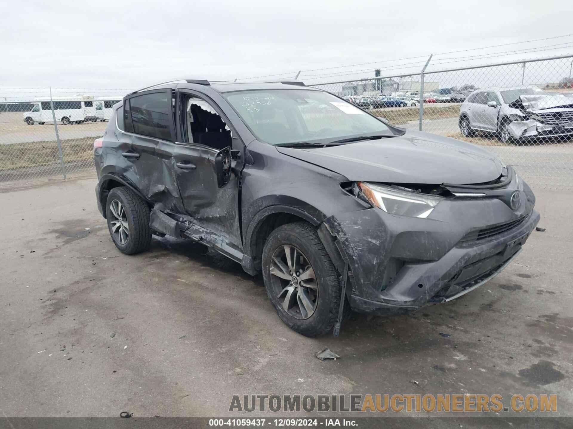 JTMRFREV0JJ745373 TOYOTA RAV4 2018