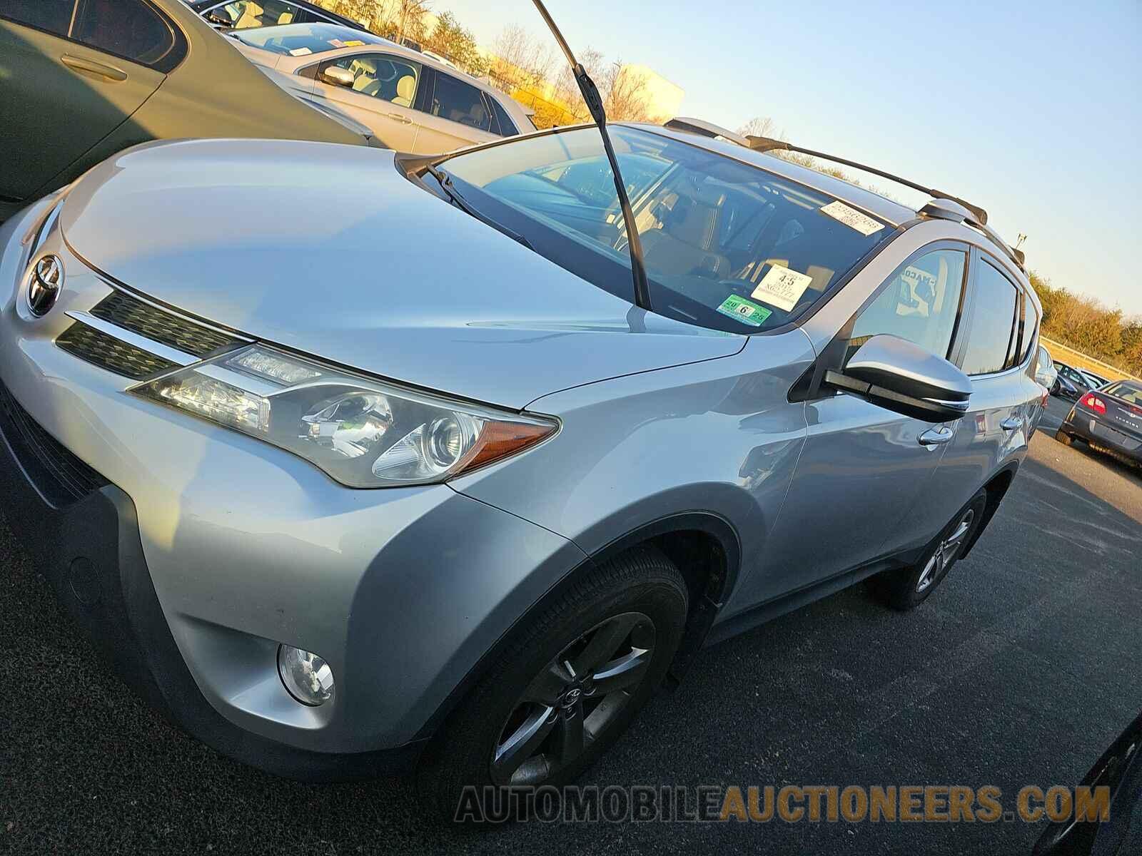 JTMRFREV1FJ040914 Toyota RAV4 2015