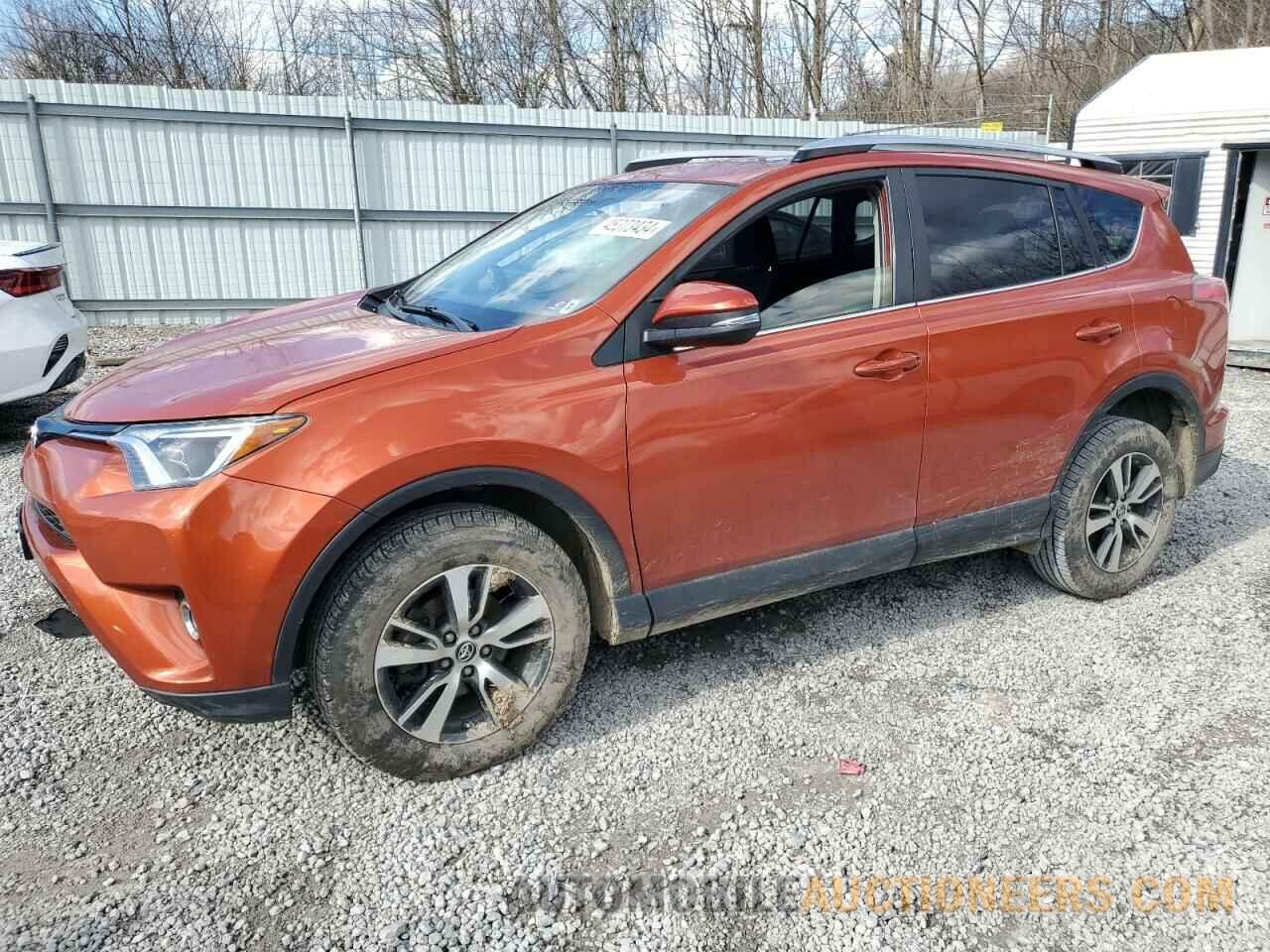 JTMRFREV1GD186228 TOYOTA RAV4 2016