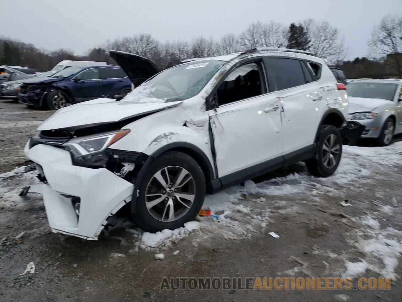 JTMRFREV1GJ097017 TOYOTA RAV4 2016