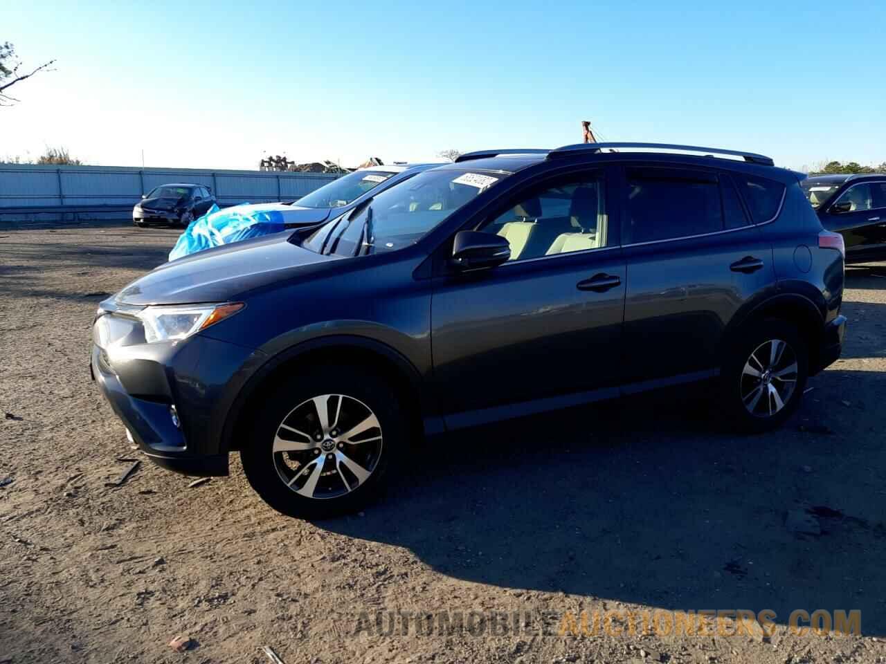 JTMRFREV1HD199286 TOYOTA RAV4 2017