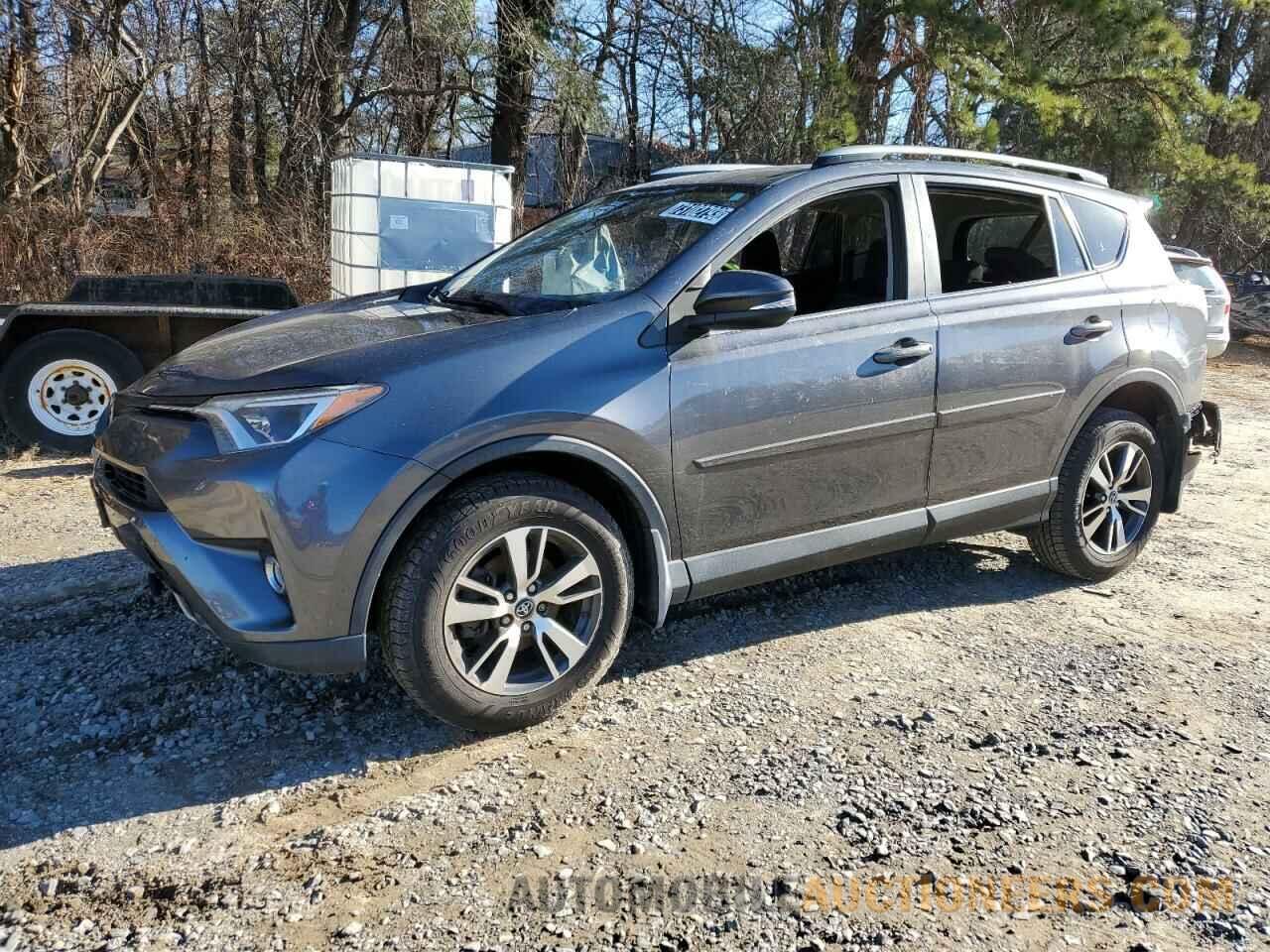 JTMRFREV1HD209329 TOYOTA RAV4 2017