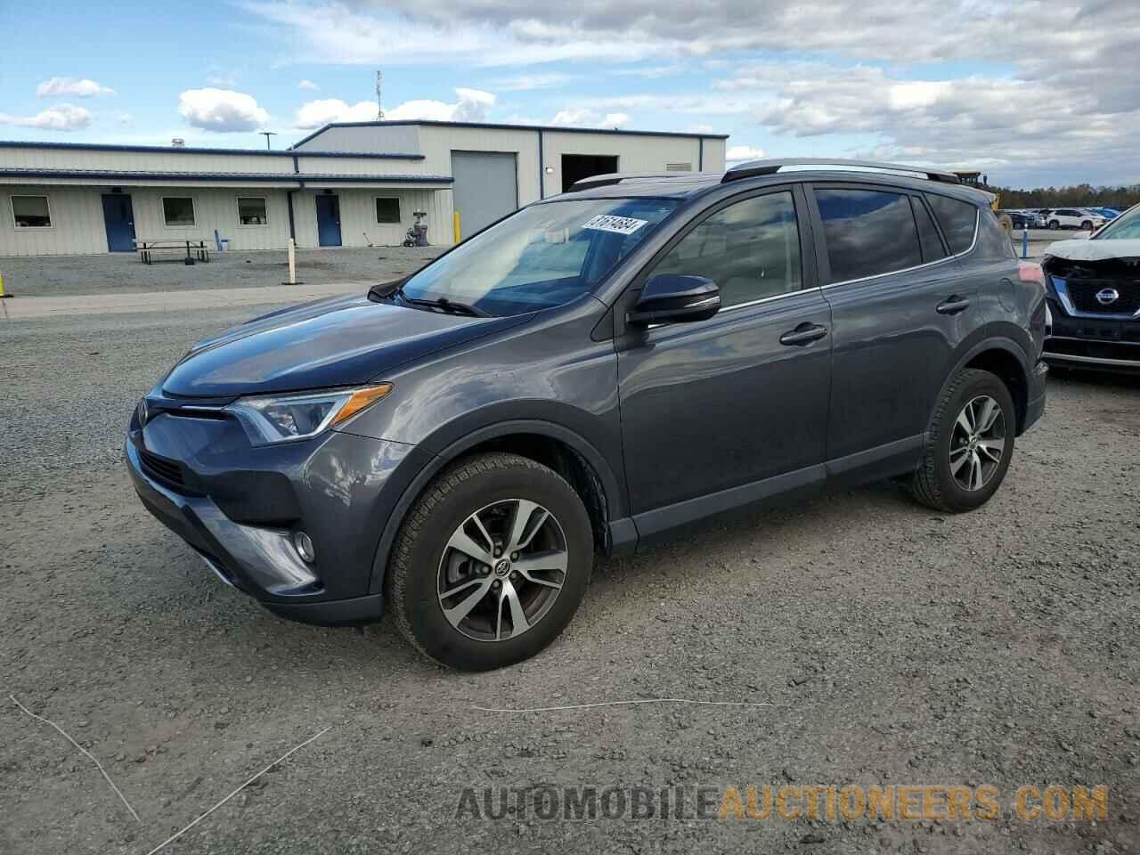 JTMRFREV1HD214725 TOYOTA RAV4 2017