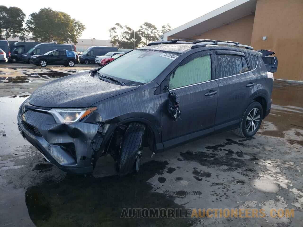 JTMRFREV1HD215874 TOYOTA RAV4 2017