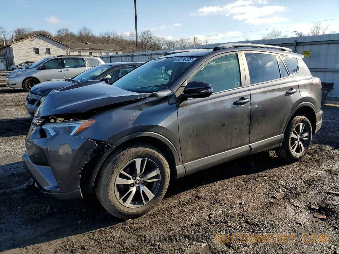 JTMRFREV1HJ137842 TOYOTA RAV4 2017