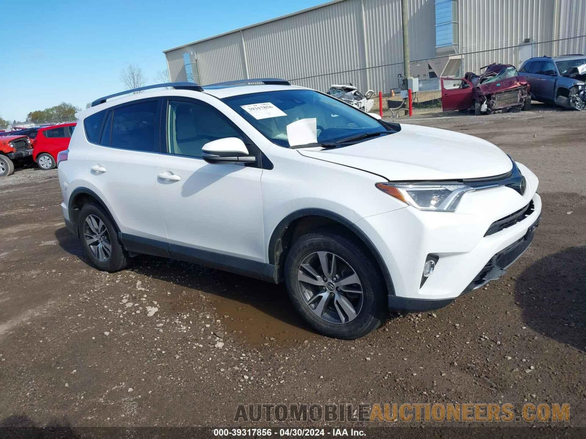 JTMRFREV1HJ165494 TOYOTA RAV4 2017