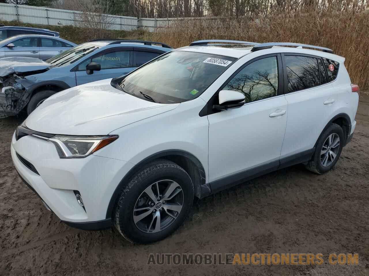 JTMRFREV1HJ707645 TOYOTA RAV4 2017