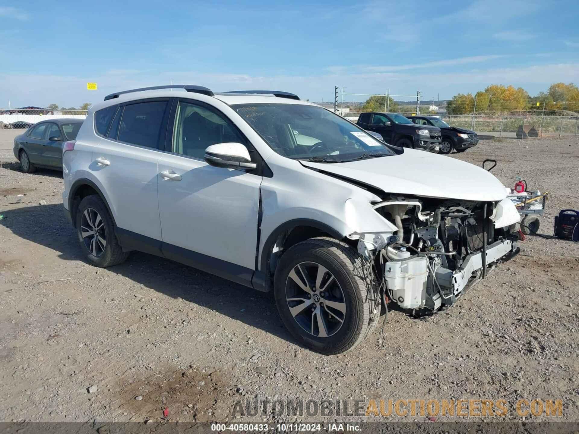 JTMRFREV1HJ715597 TOYOTA RAV4 2017