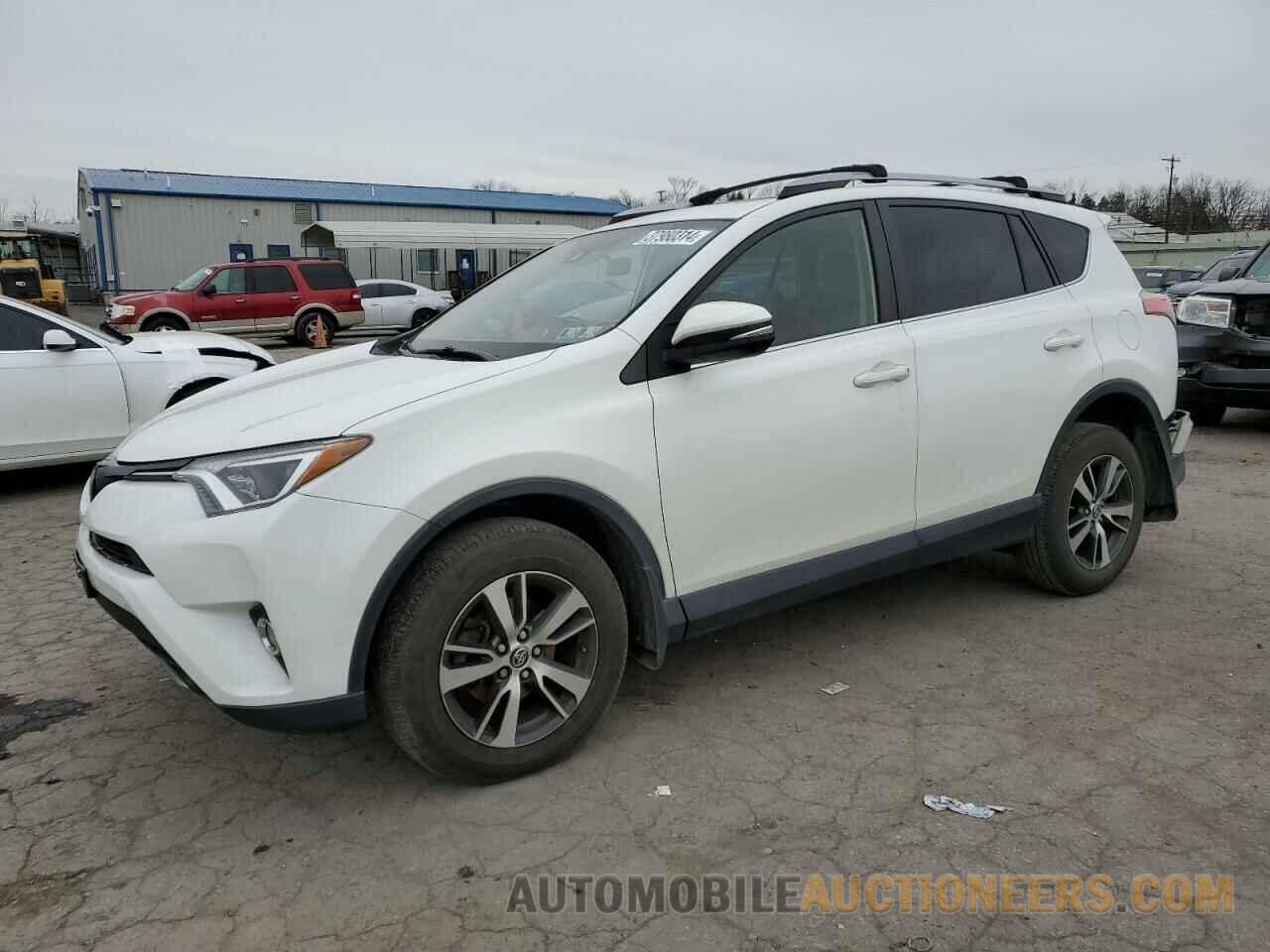 JTMRFREV1HJ716653 TOYOTA RAV4 2017