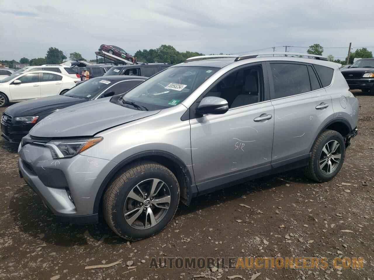 JTMRFREV1JD226833 TOYOTA RAV4 2018