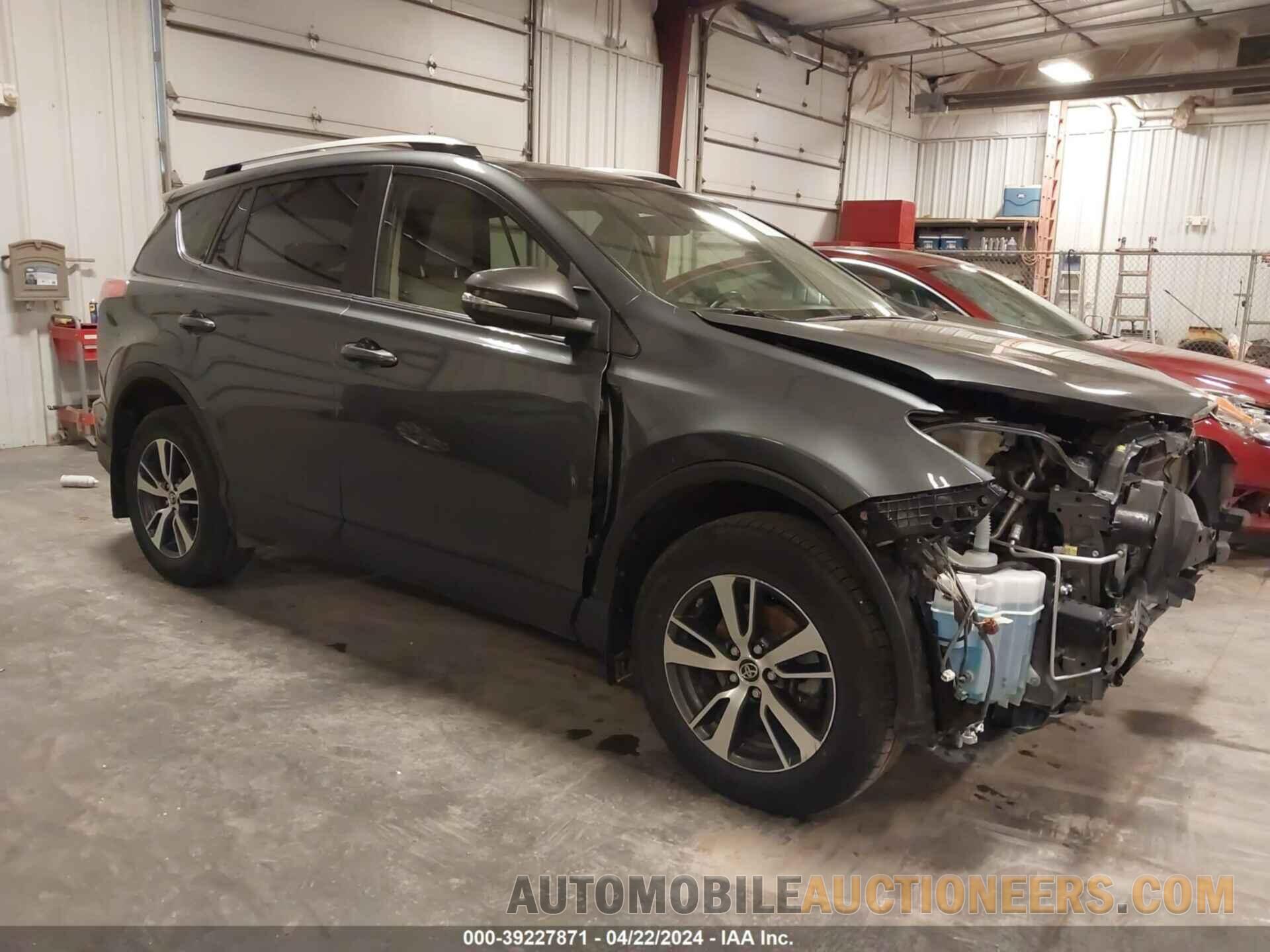 JTMRFREV1JD257743 TOYOTA RAV4 2018