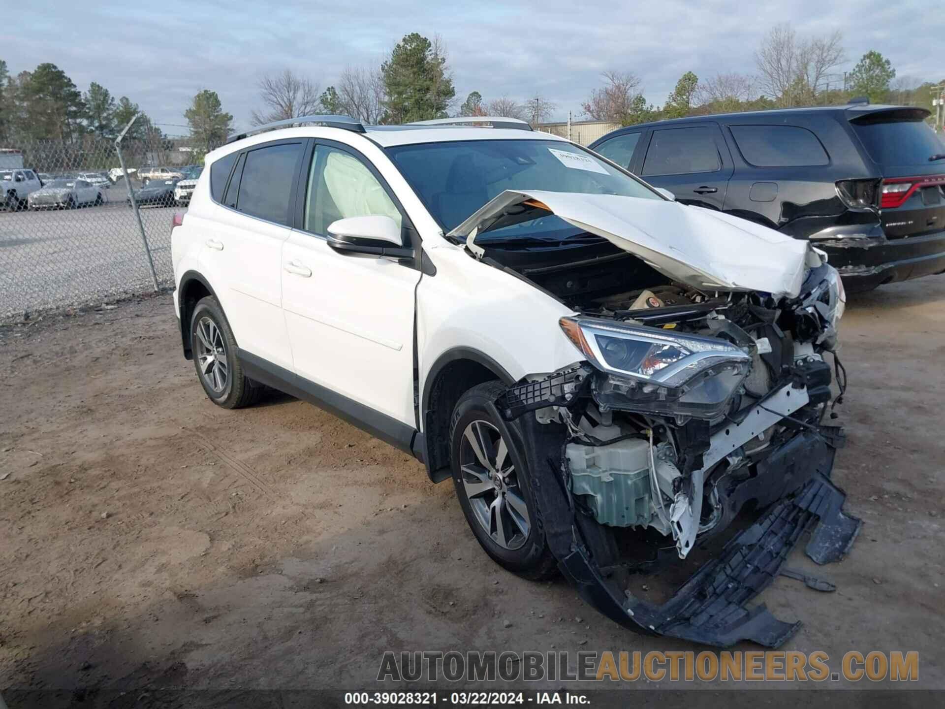 JTMRFREV1JJ191776 TOYOTA RAV4 2018