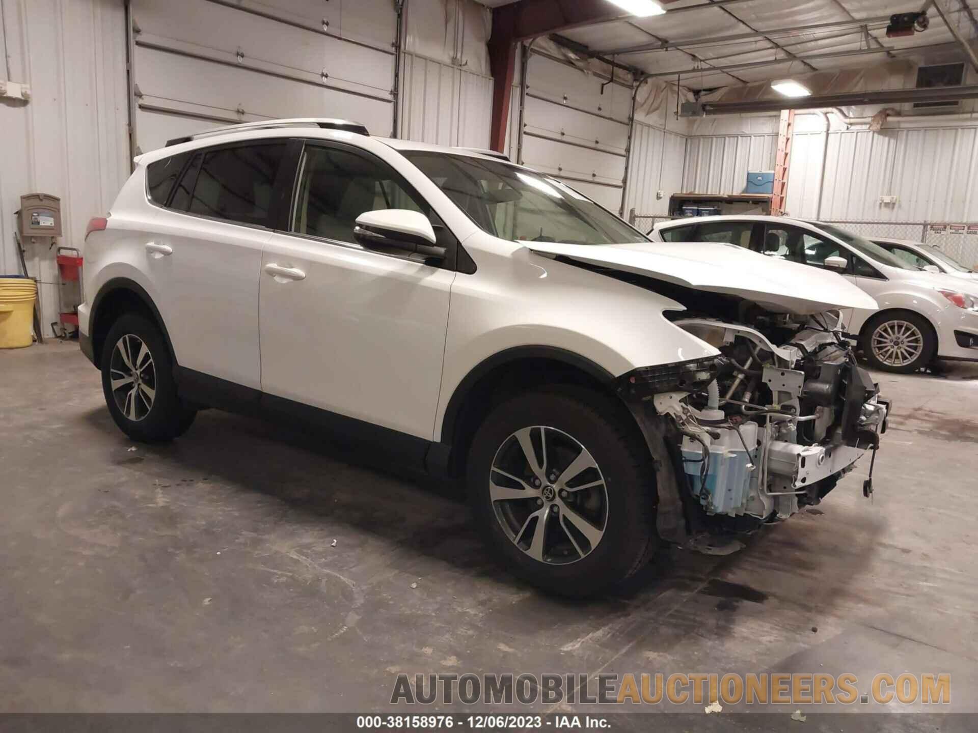 JTMRFREV1JJ257193 TOYOTA RAV4 2018