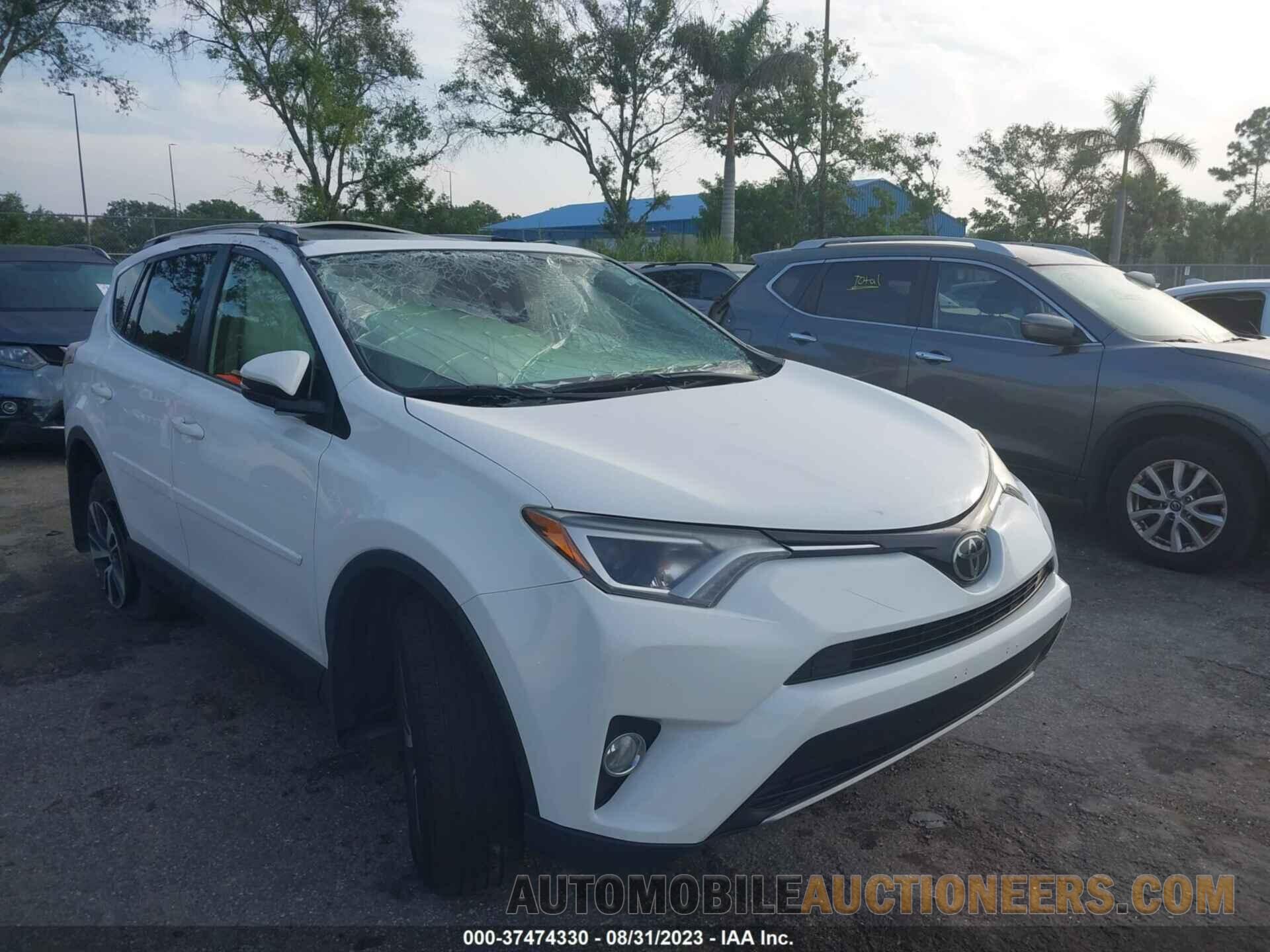 JTMRFREV1JJ745057 TOYOTA RAV4 2018