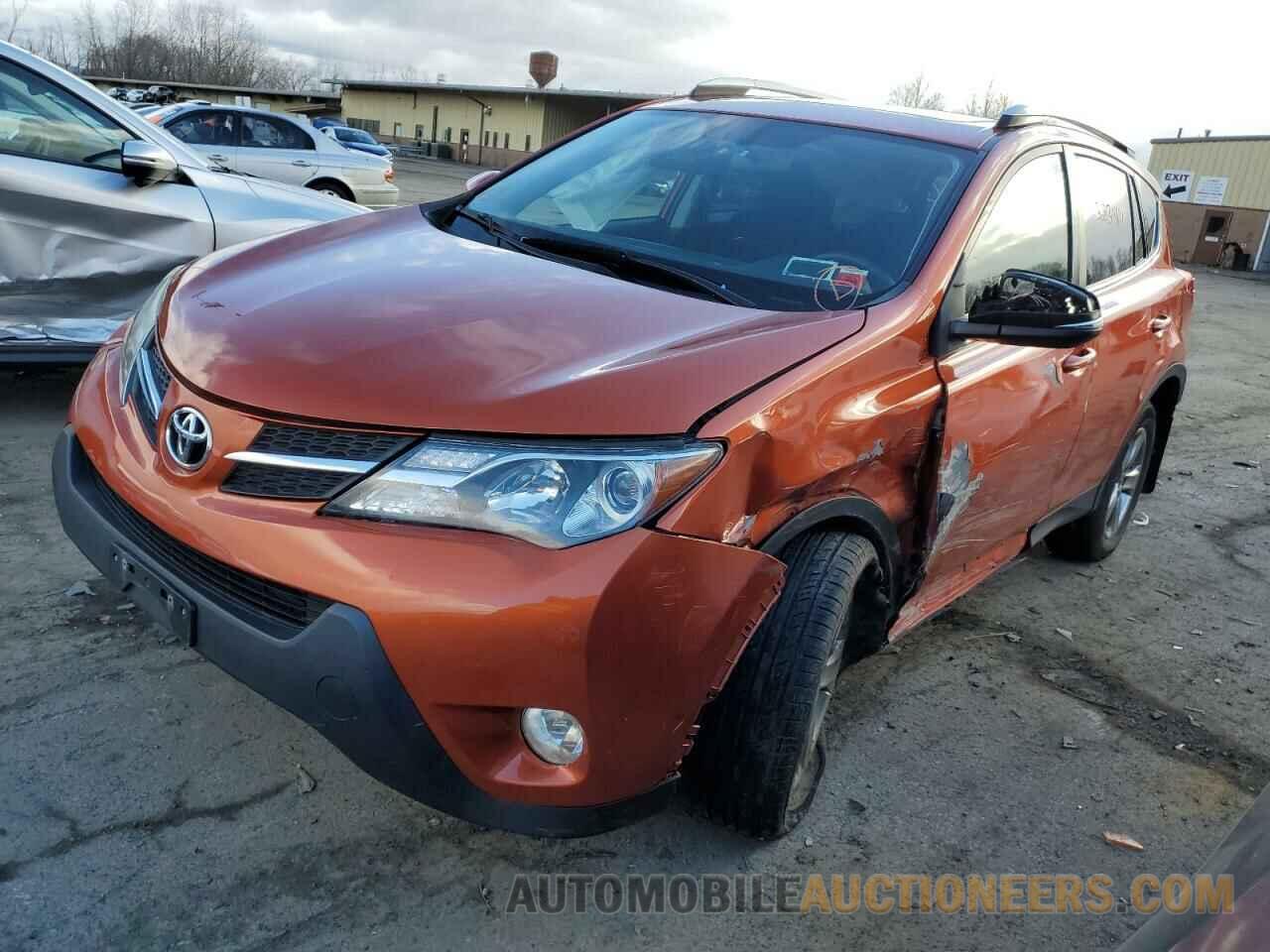 JTMRFREV2FD116090 TOYOTA RAV4 2015