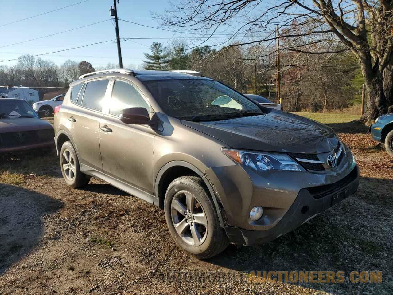 JTMRFREV2FD135495 TOYOTA RAV4 2015