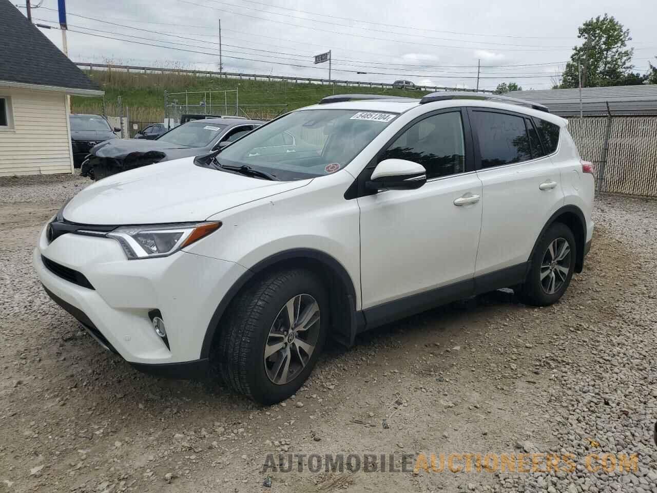 JTMRFREV2HD212658 TOYOTA RAV4 2017