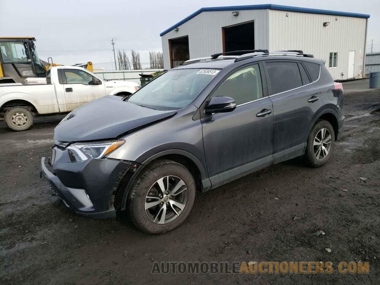 JTMRFREV2HD213650 TOYOTA RAV4 2017