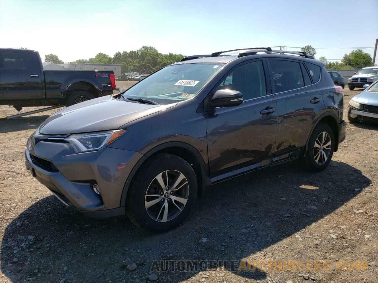 JTMRFREV2HJ120855 TOYOTA RAV4 2017