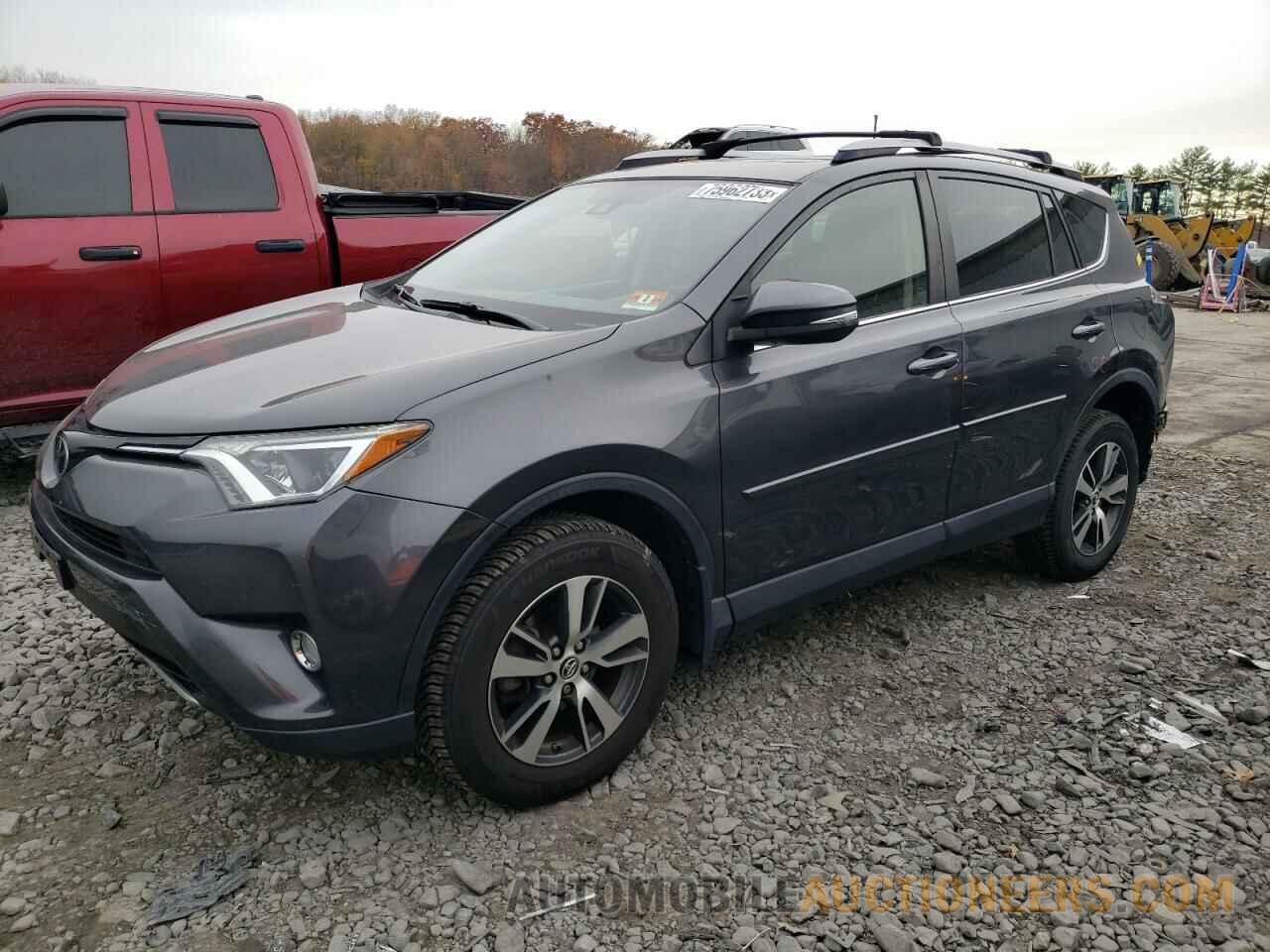 JTMRFREV2HJ167044 TOYOTA RAV4 2017