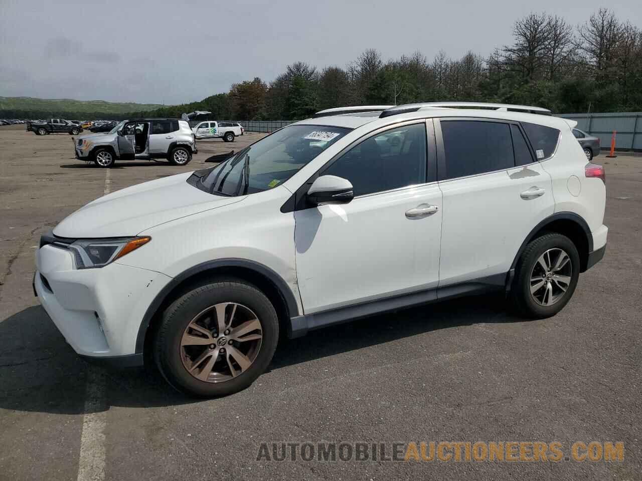 JTMRFREV2JJ179958 TOYOTA RAV4 2018