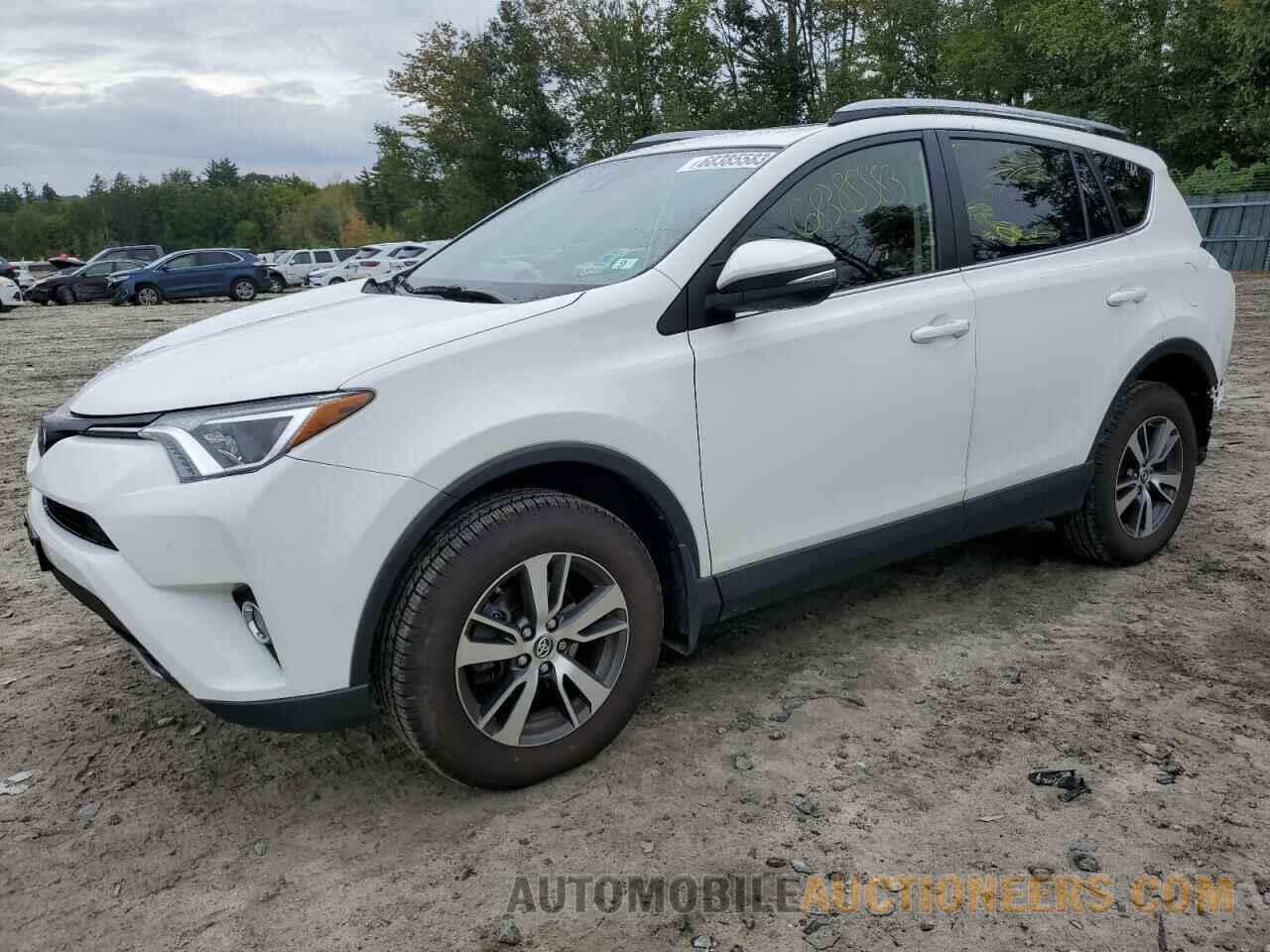 JTMRFREV2JJ195996 TOYOTA RAV4 2018