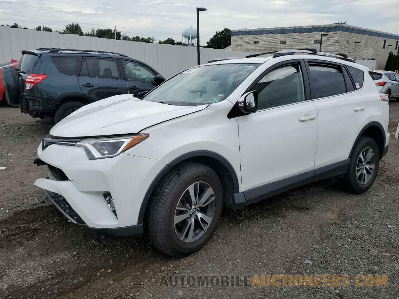 JTMRFREV2JJ243884 TOYOTA RAV4 2018