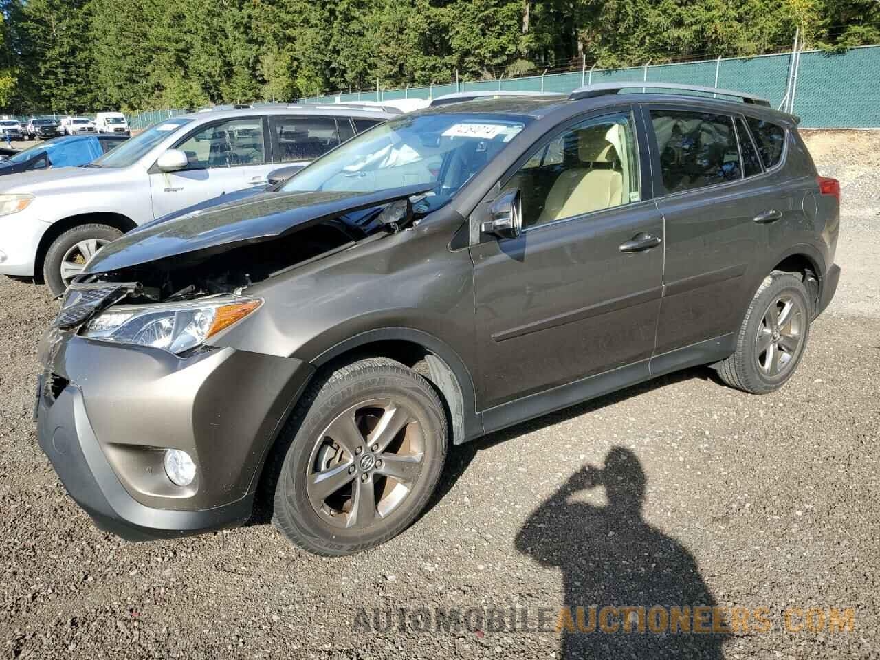 JTMRFREV3FD115479 TOYOTA RAV4 2015