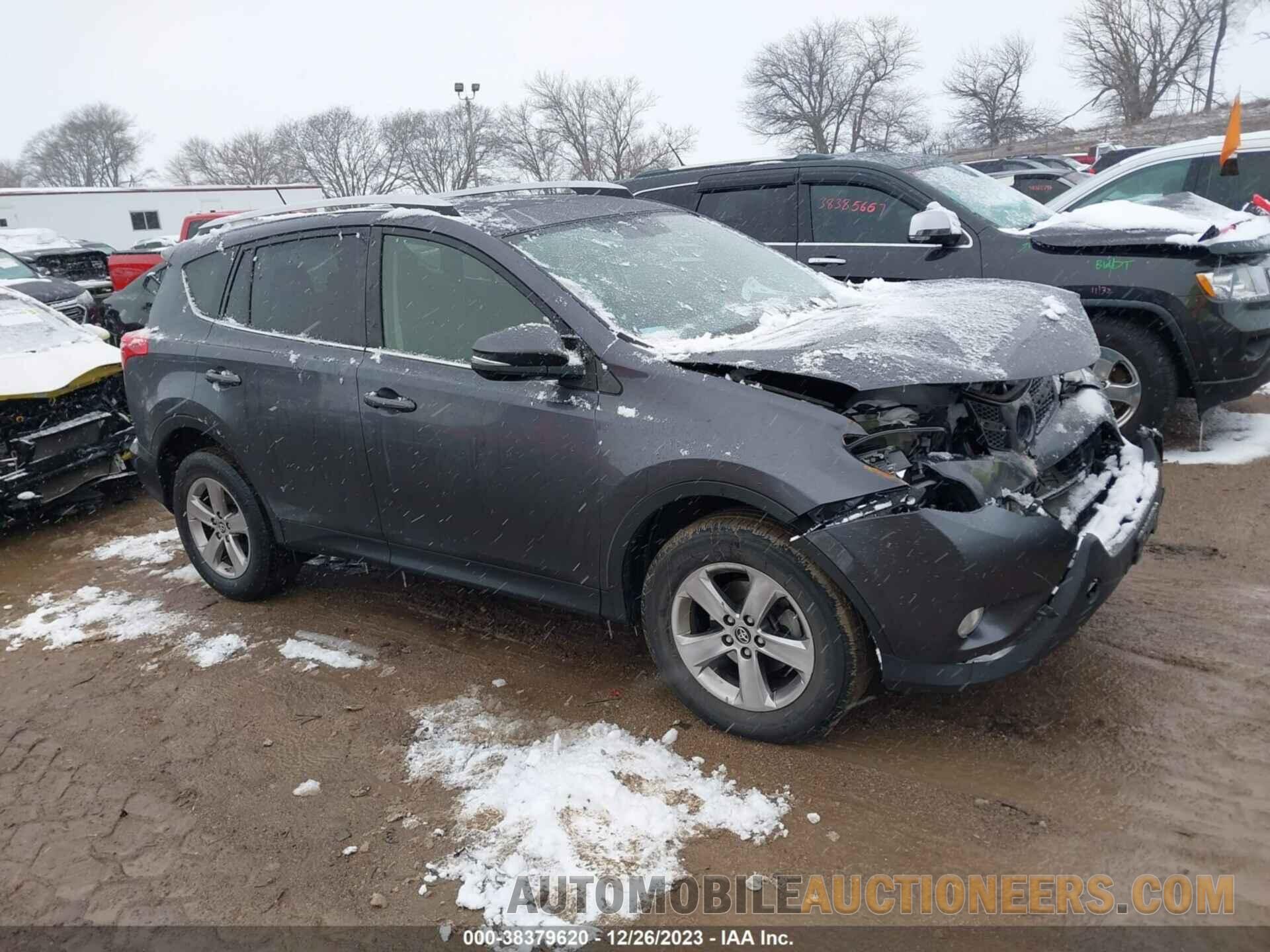 JTMRFREV3FD144643 TOYOTA RAV4 2015