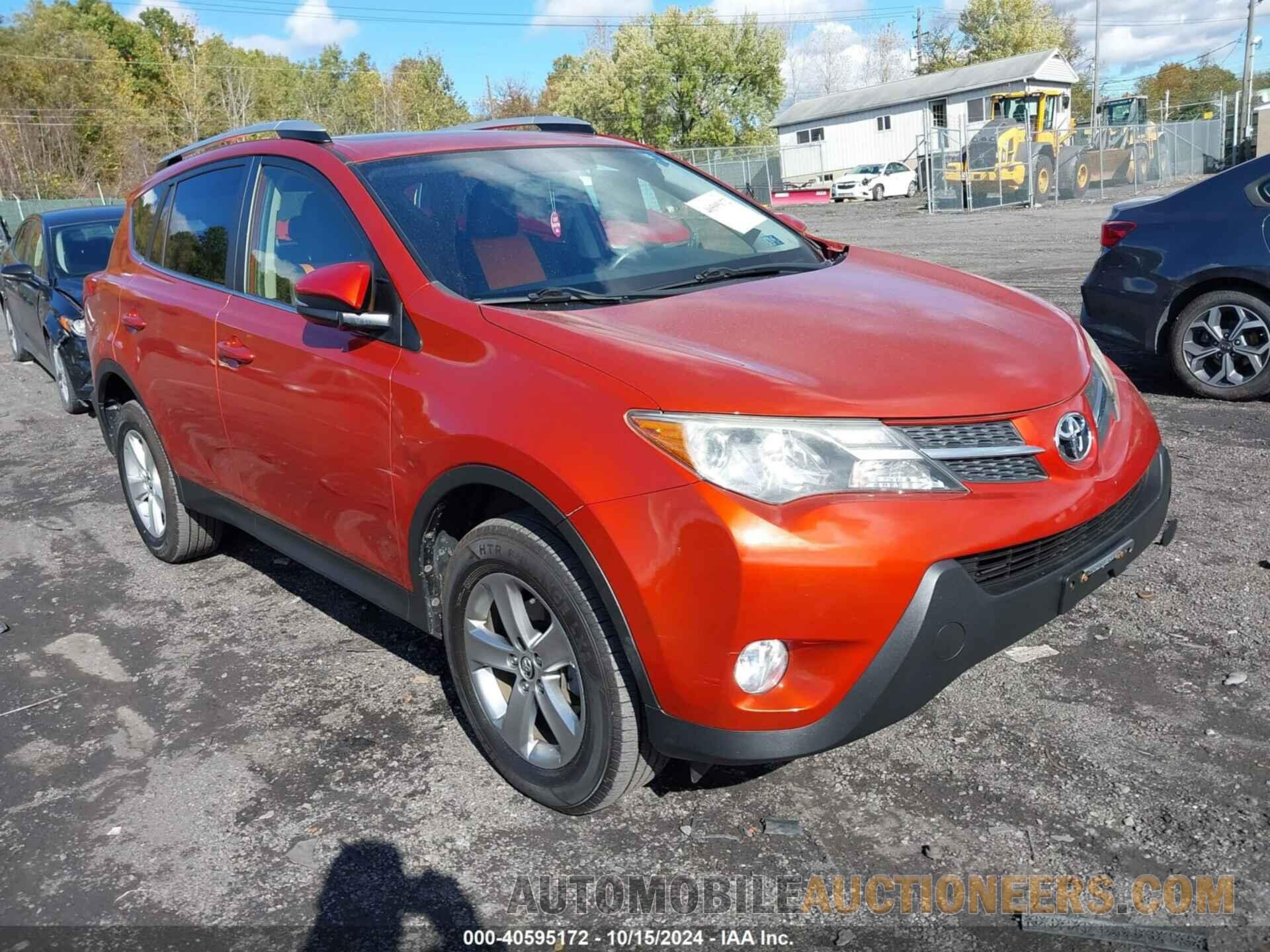 JTMRFREV3FJ021555 TOYOTA RAV4 2015