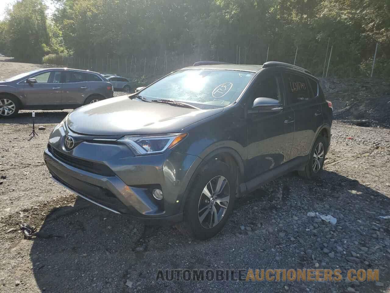 JTMRFREV3HD220669 TOYOTA RAV4 2017