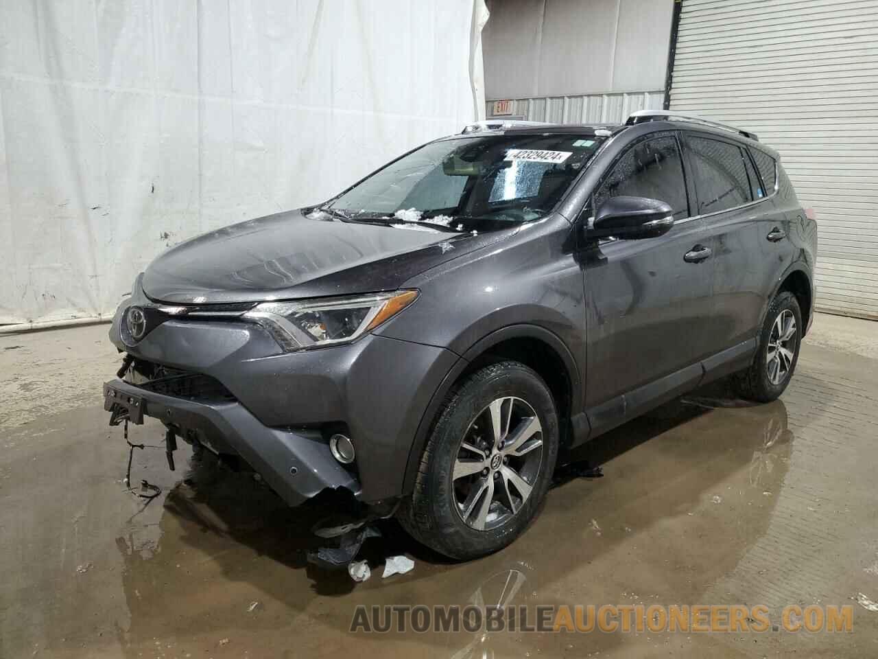 JTMRFREV3HJ116085 TOYOTA RAV4 2017