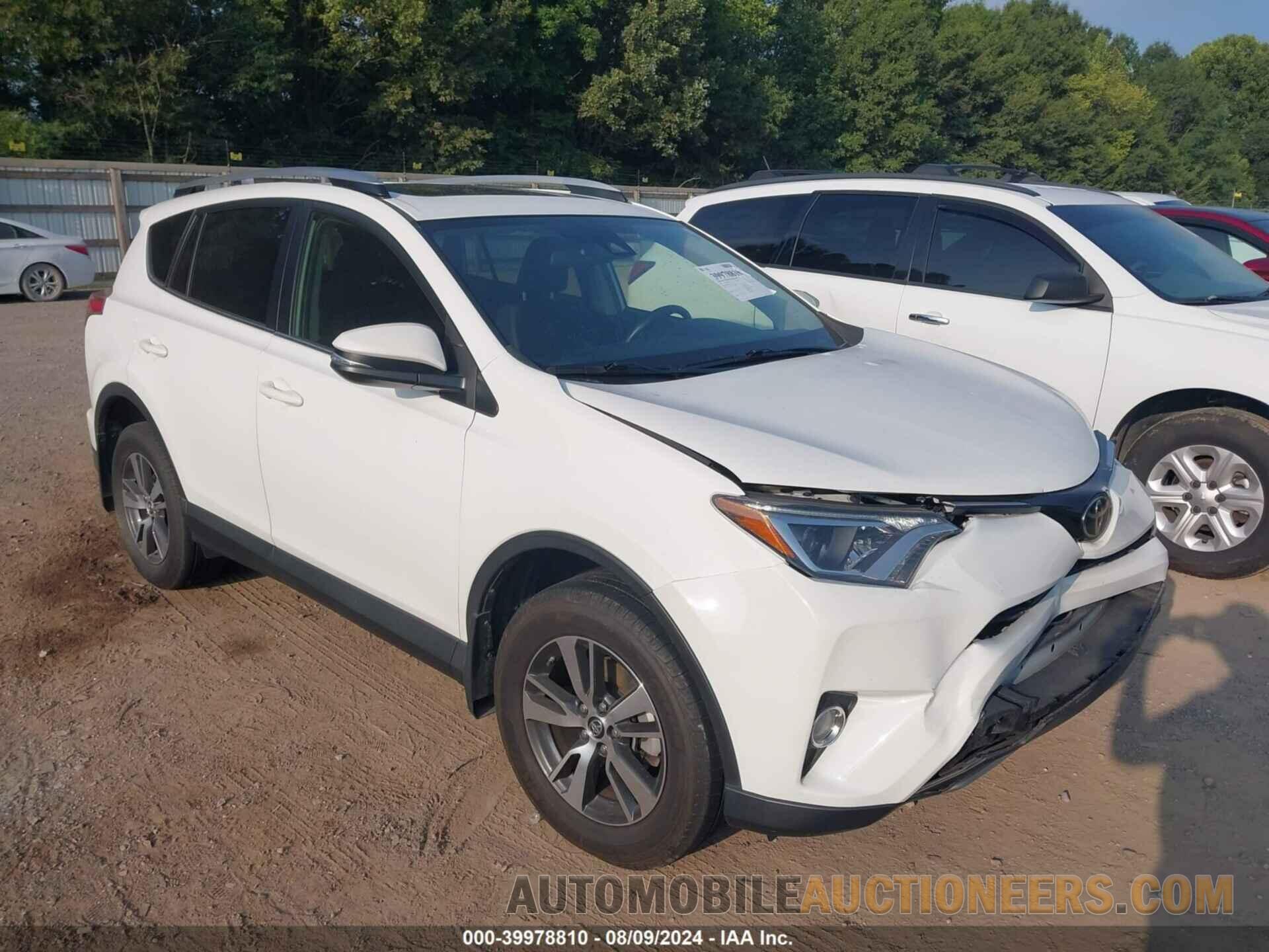 JTMRFREV3HJ122873 TOYOTA RAV4 2017