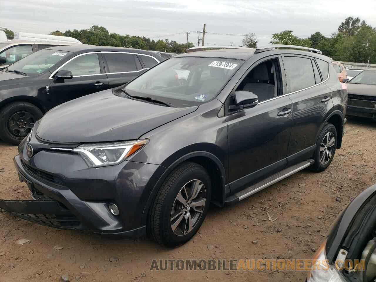 JTMRFREV3HJ130018 TOYOTA RAV4 2017