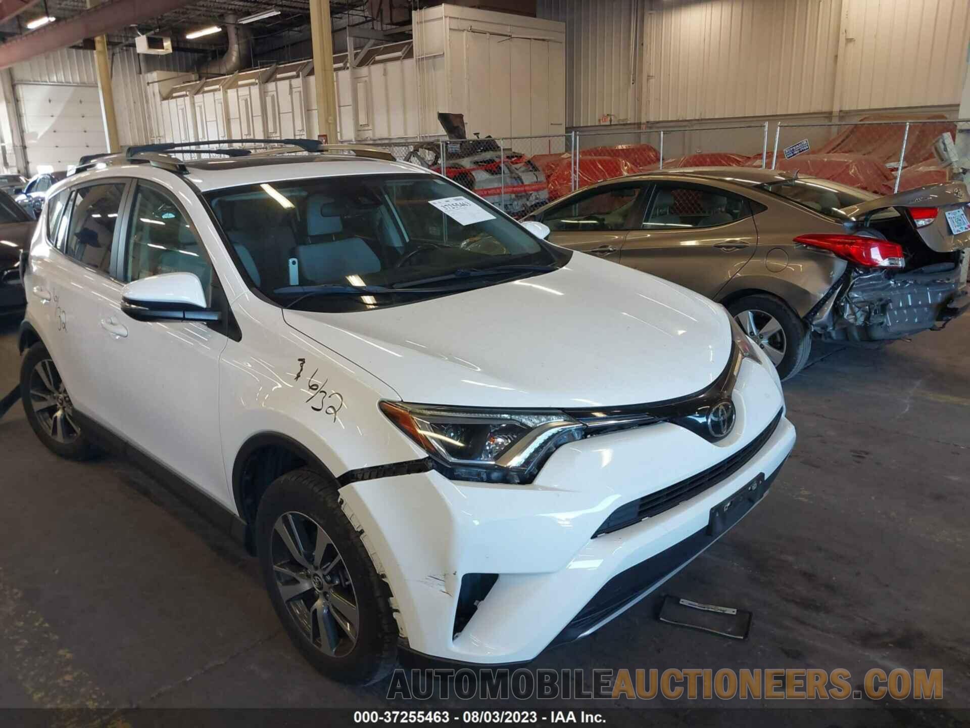 JTMRFREV3HJ157283 TOYOTA RAV4 2017