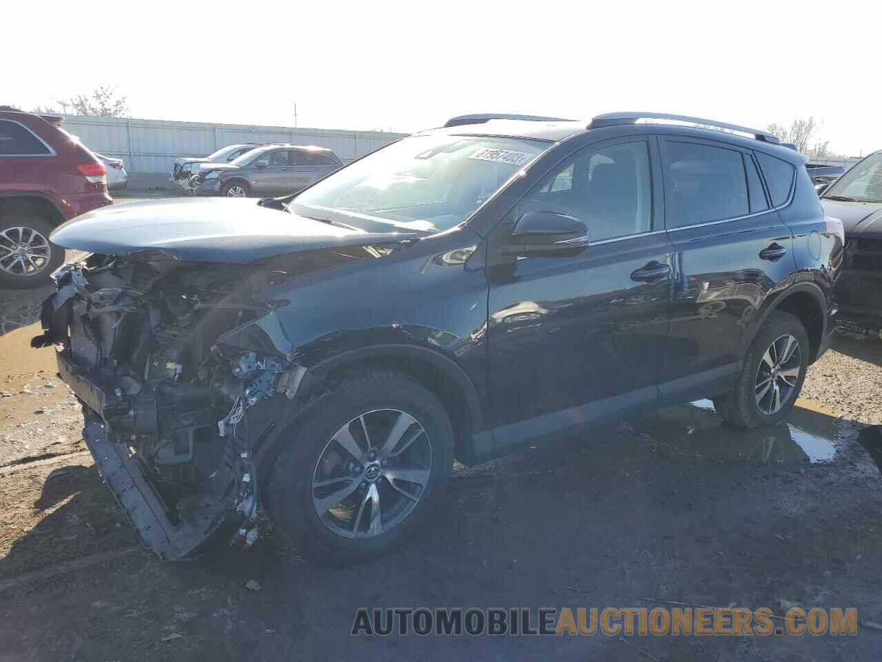 JTMRFREV3HJ163777 TOYOTA RAV4 2017