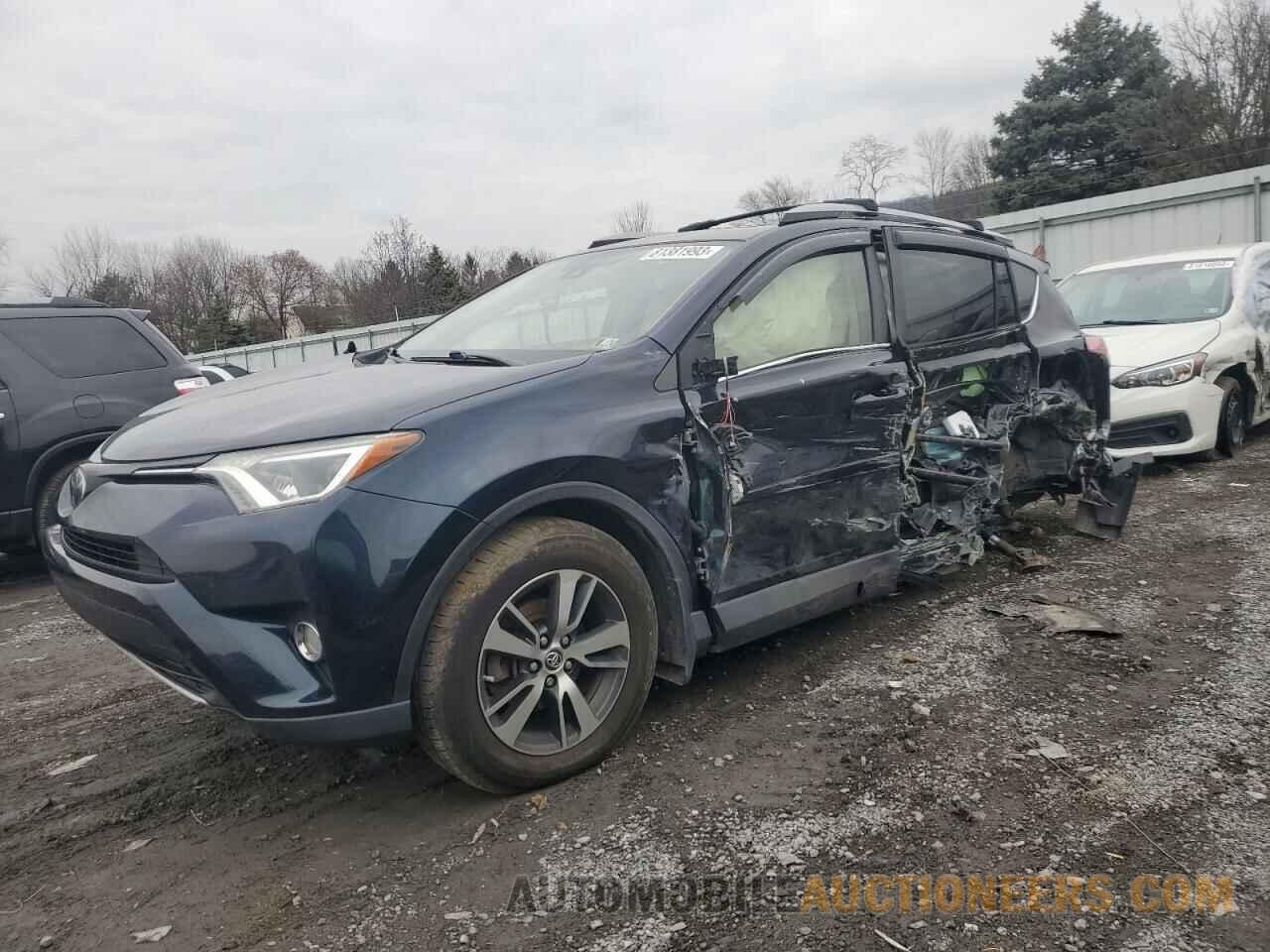 JTMRFREV3HJ704276 TOYOTA RAV4 2017