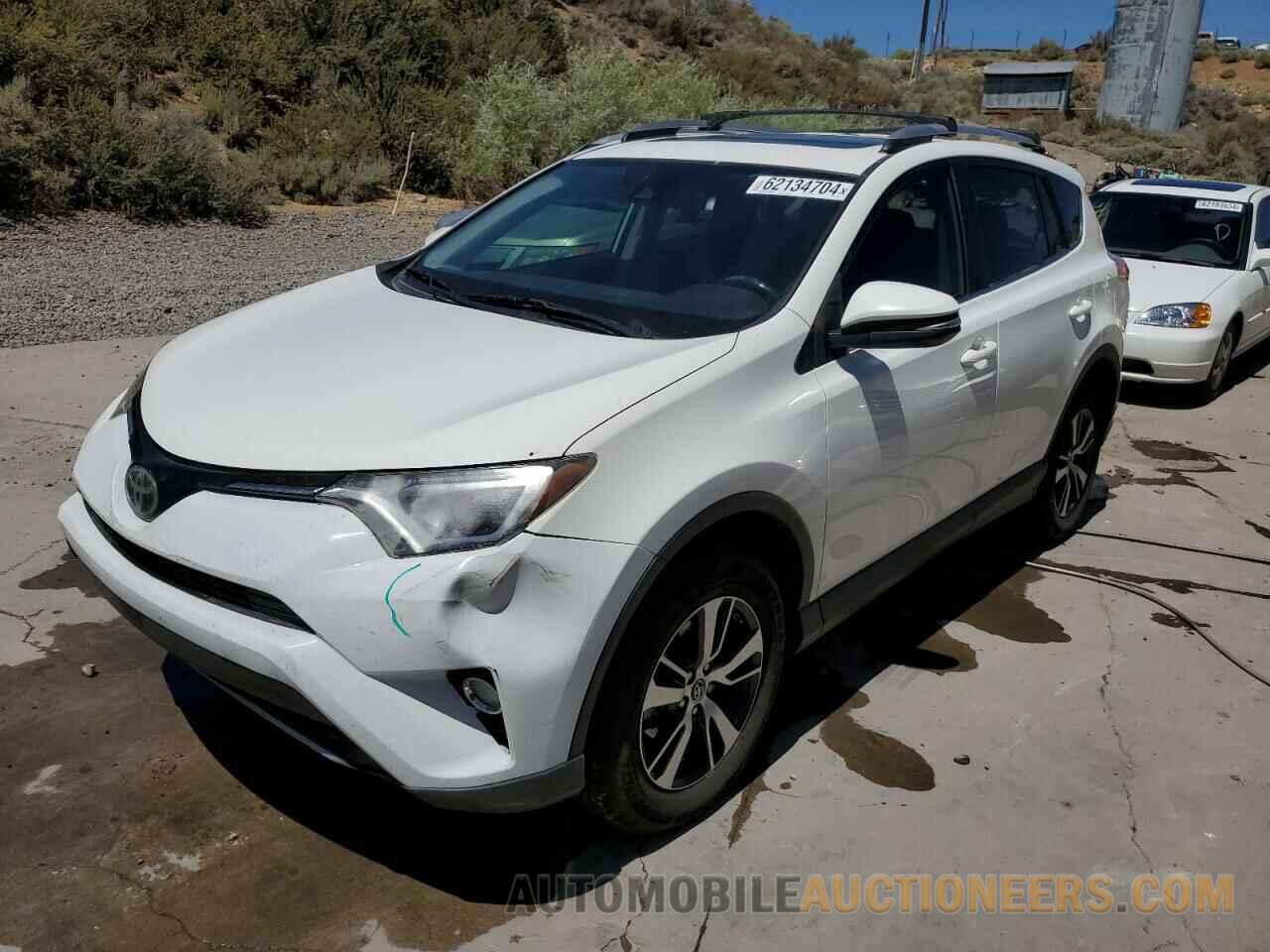 JTMRFREV3JD255945 TOYOTA RAV4 2018