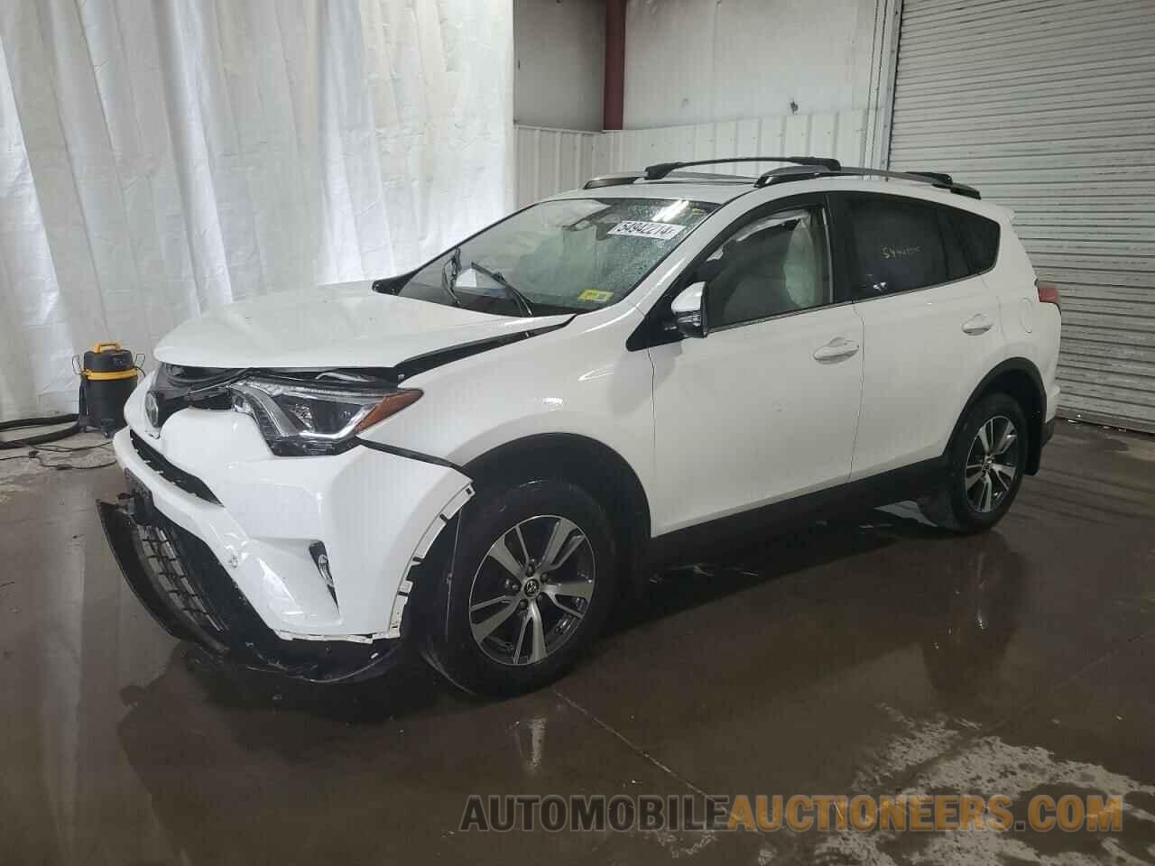 JTMRFREV3JJ192198 TOYOTA RAV4 2018