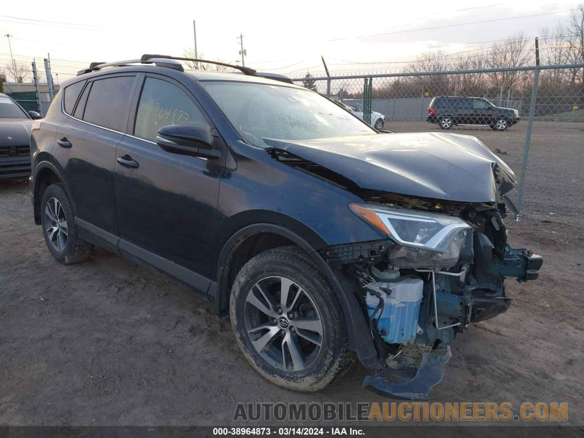 JTMRFREV3JJ216144 TOYOTA RAV4 2018