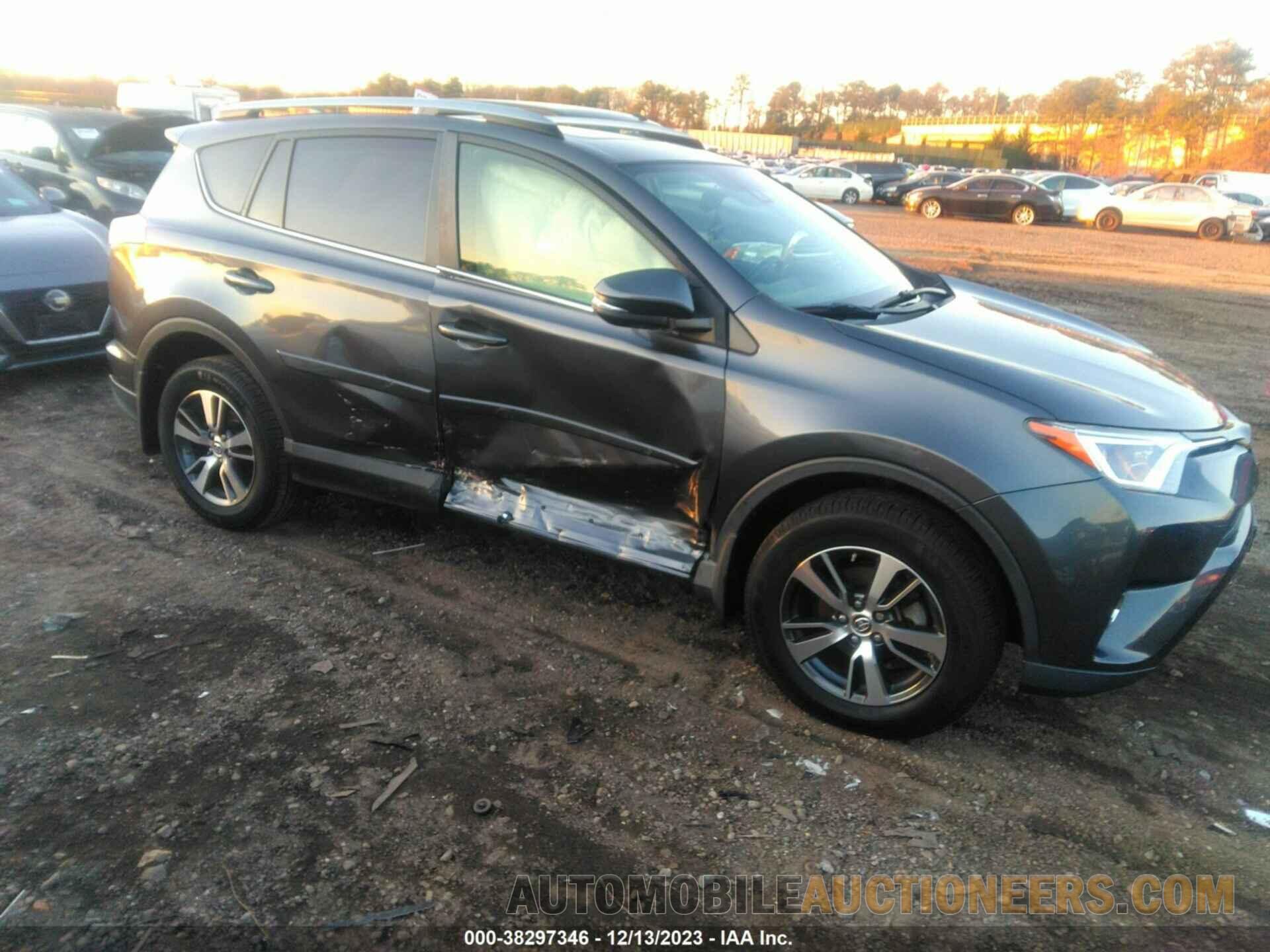 JTMRFREV3JJ725215 TOYOTA RAV4 2018